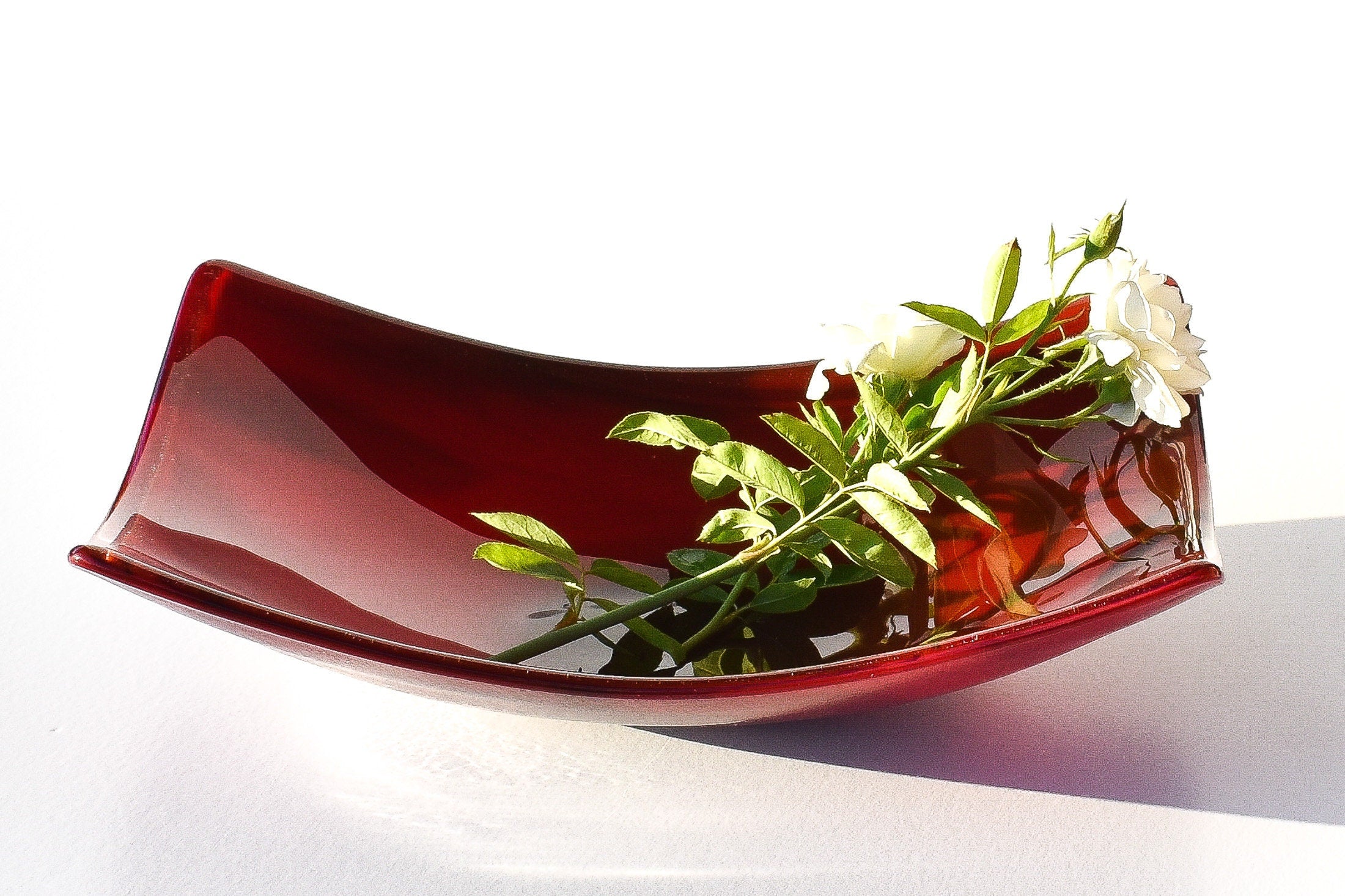 Deep Rose Red 10" Glass Table Centerpiece