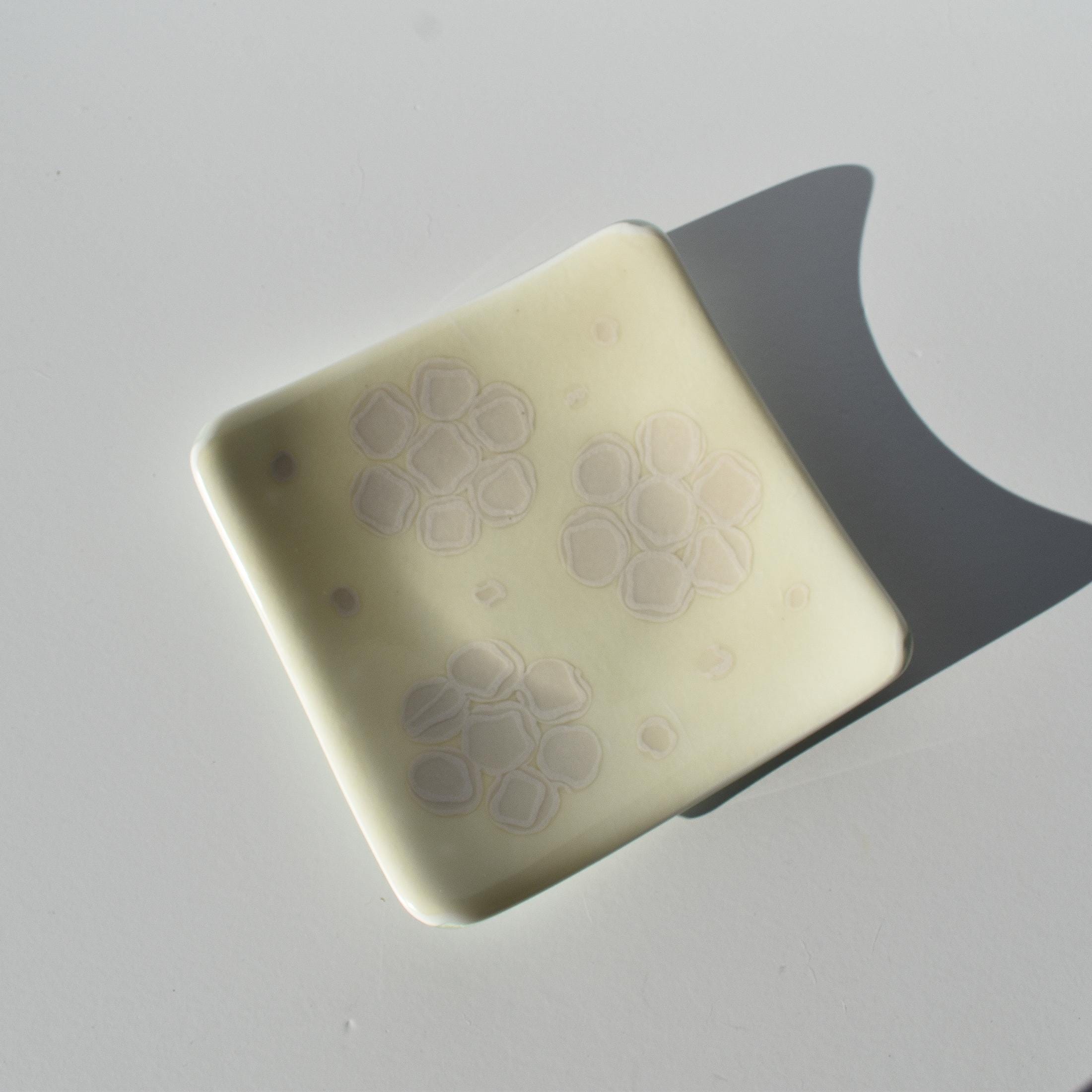 Vanilla Cream Glass Tray with Flower Motif - 6" Square